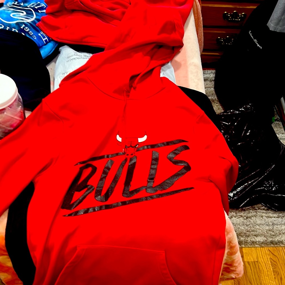Chicago Bulls hoodie size M